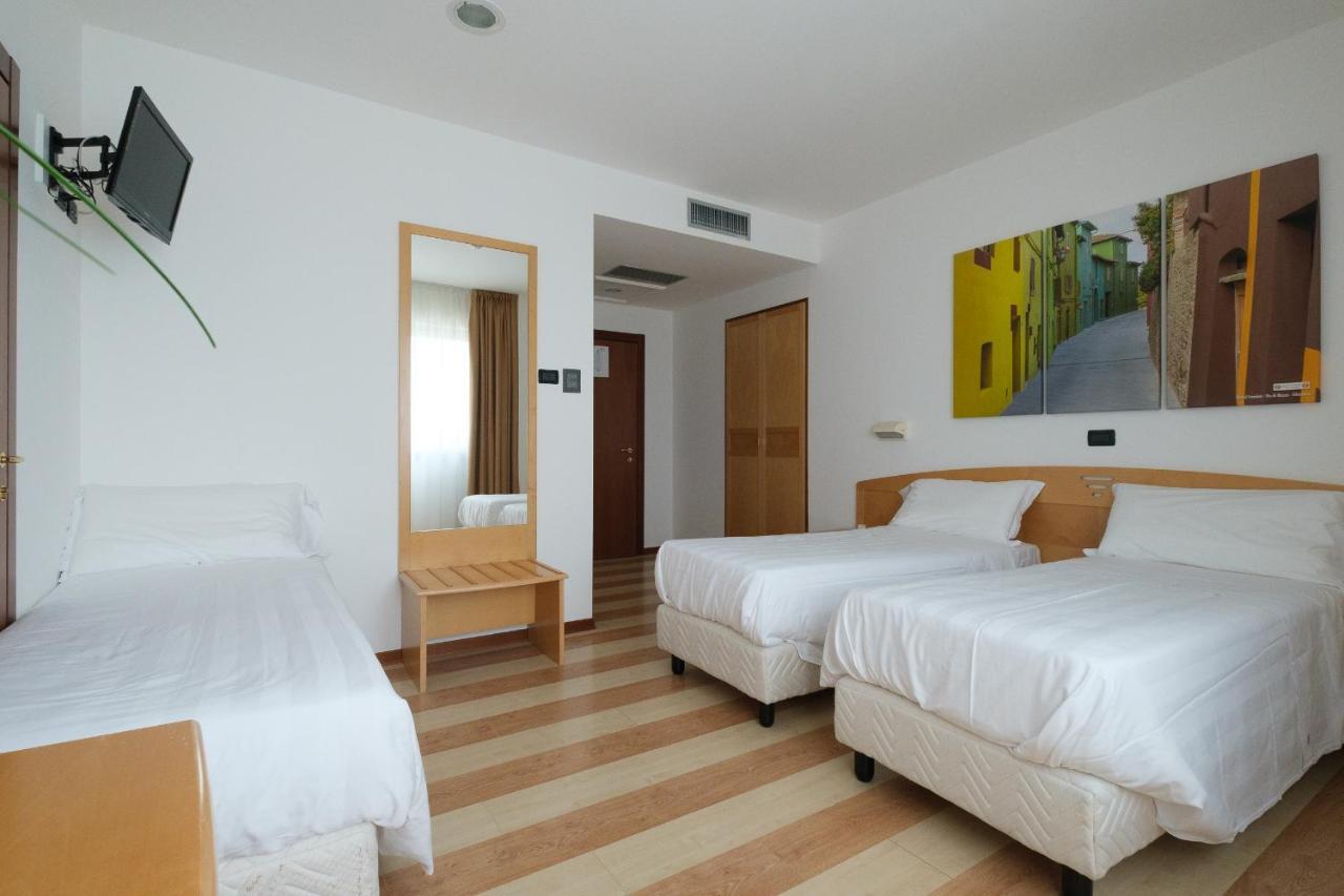 Hotel Portavaldera Peccioli Exteriör bild