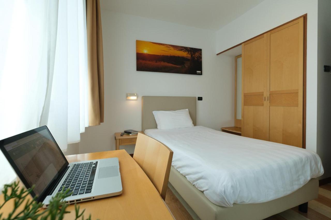 Hotel Portavaldera Peccioli Exteriör bild
